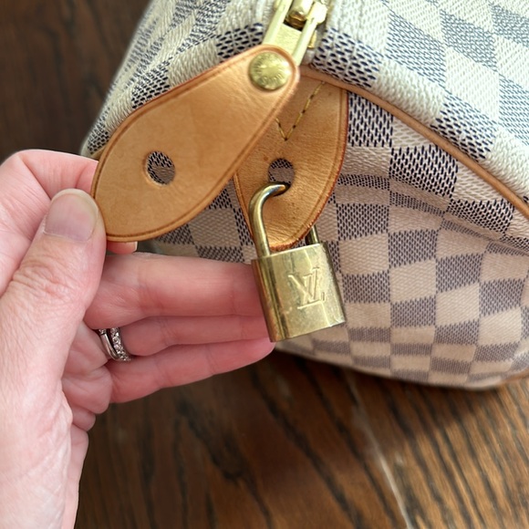 Louis Vuitton Damier Azur Speedy 30 - Picture 4 of 11